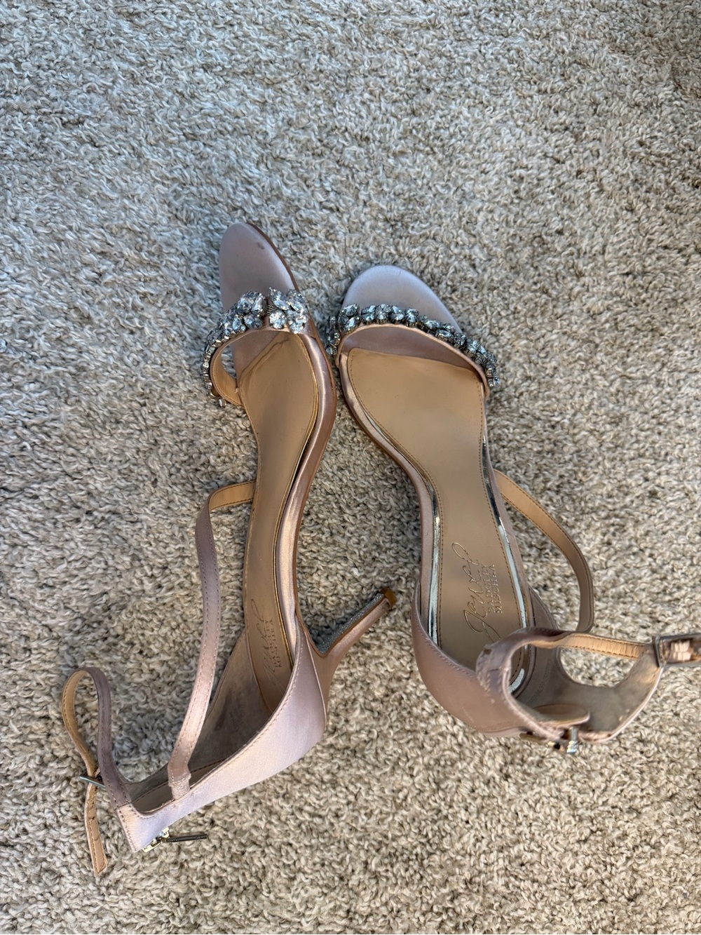 BADGLEY MISCHKA Blush Satin Jeweled Strappy Heels size 7 heel 3”